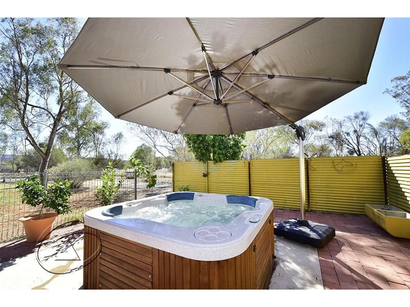 24 Grasstree Road, Connellan NT 0870