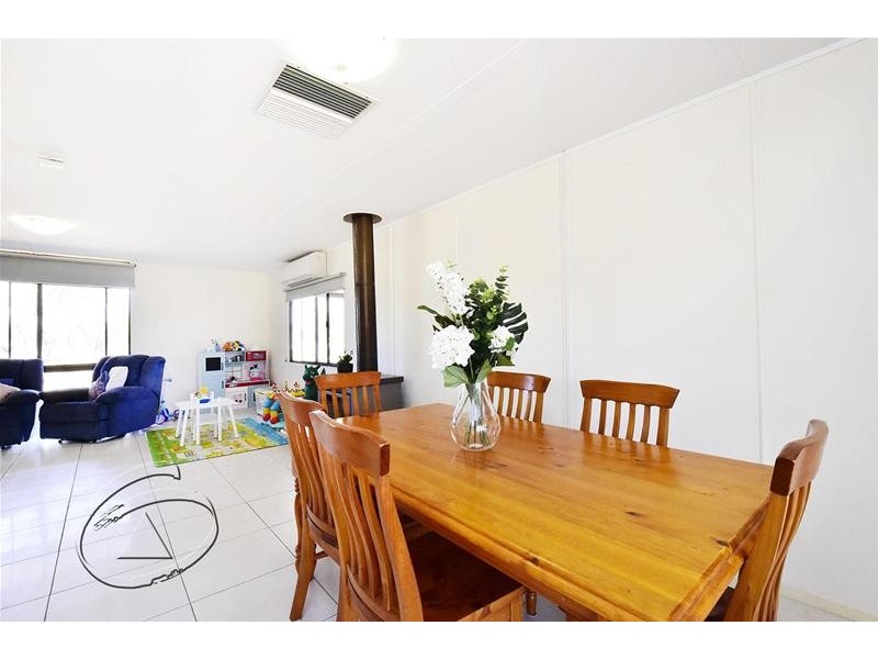 24 Grasstree Road, Connellan NT 0870