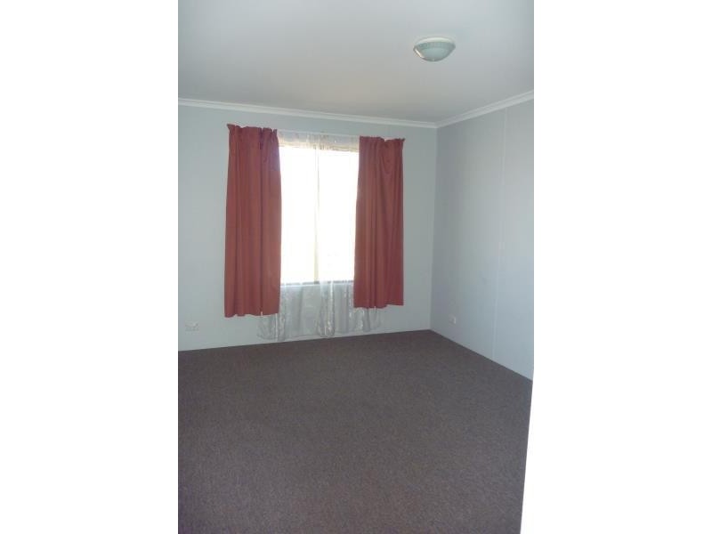 1/2 Grant Road, Larapinta NT 0875