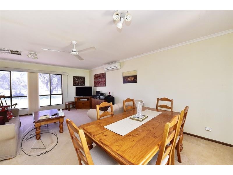 20 Parakeelya Road, Connellan NT 0870