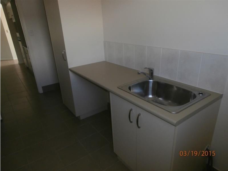 27 Bishop Drive, Miles QLD 4415