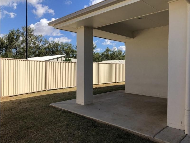 32 Ellem Drive, Chinchilla QLD 4413