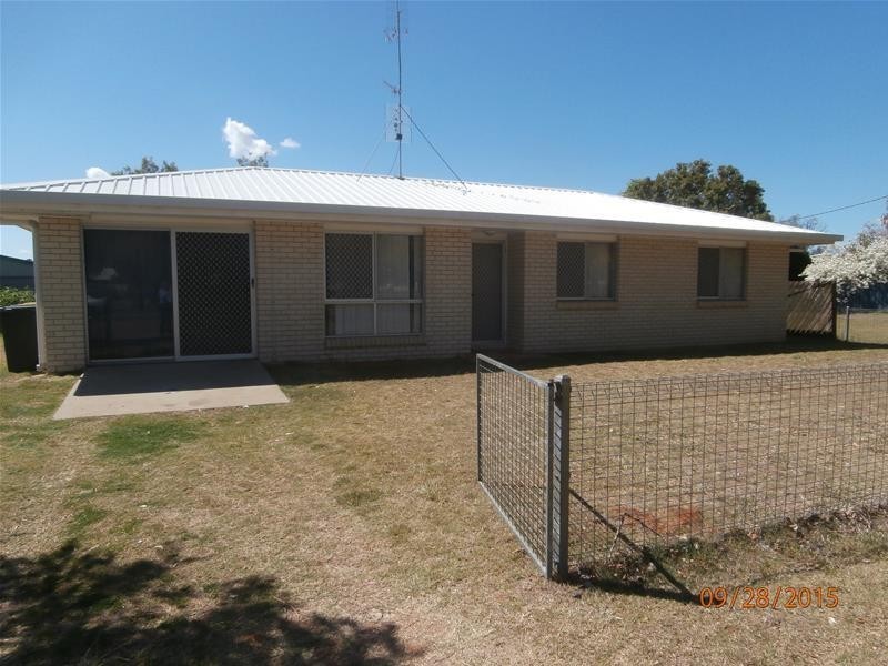 11 Sheriff Street, Chinchilla QLD 4413