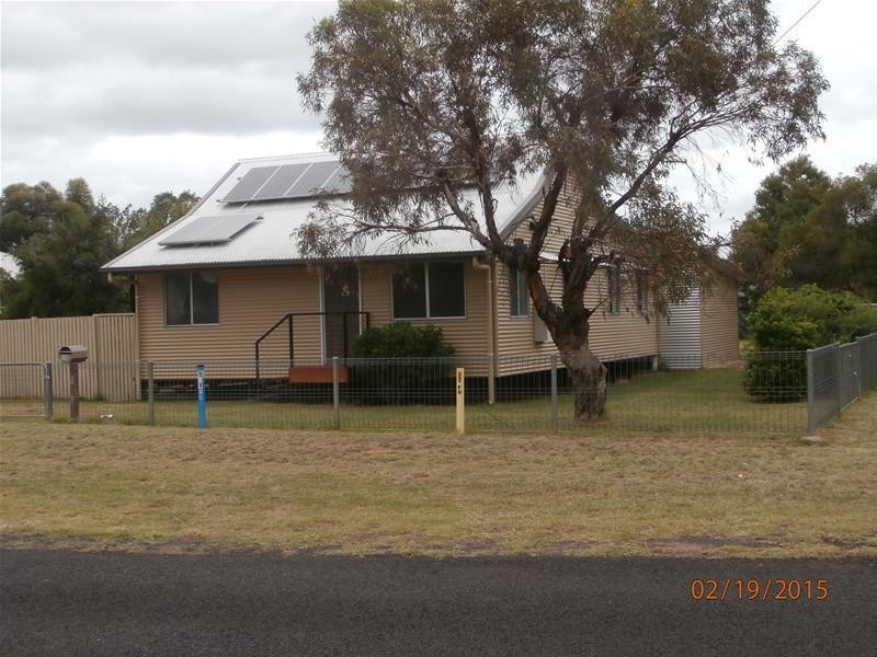 16 Russell Street, Chinchilla QLD 4413