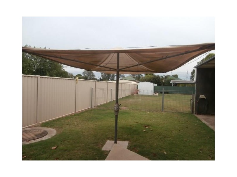 16 Russell Street, Chinchilla QLD 4413