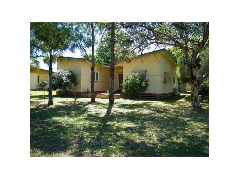 35 Windmill Road, Chinchilla QLD 4413