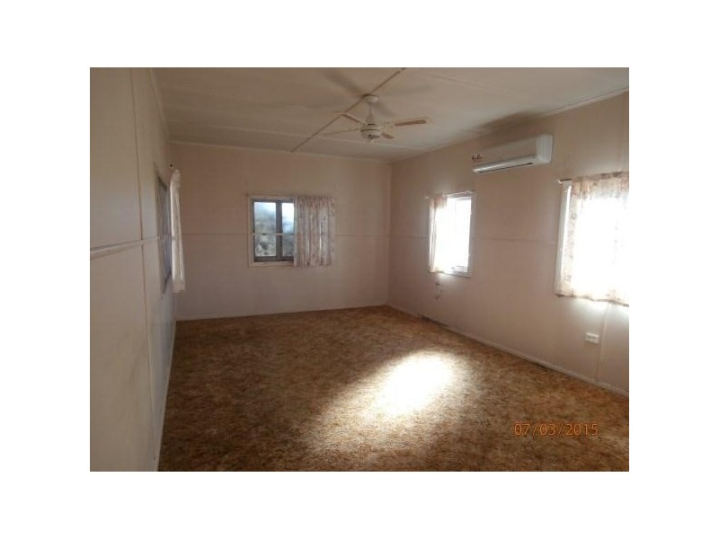 35 Windmill Road, Chinchilla QLD 4413