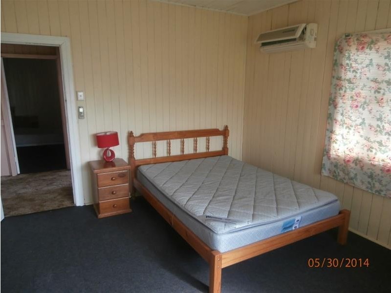 32  McNulty Street, Miles QLD 4415