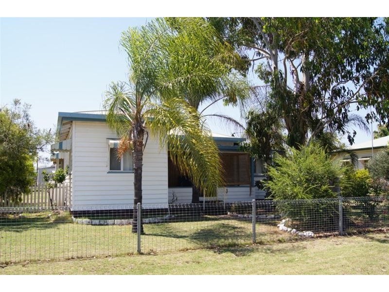 10 Wambo Street, Chinchilla QLD 4413