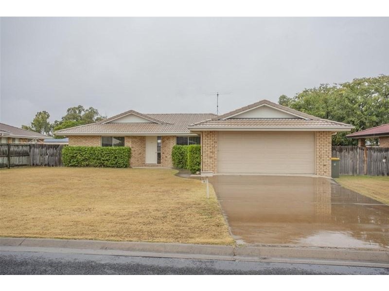 8 Back Avenue, Chinchilla QLD 4413