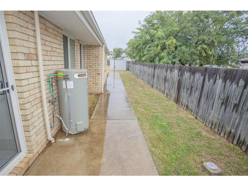 8 Back Avenue, Chinchilla QLD 4413