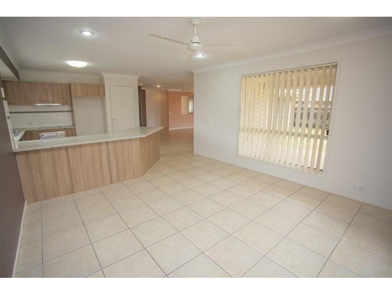 8 Back Avenue, Chinchilla QLD 4413