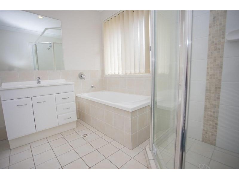 8 Back Avenue, Chinchilla QLD 4413