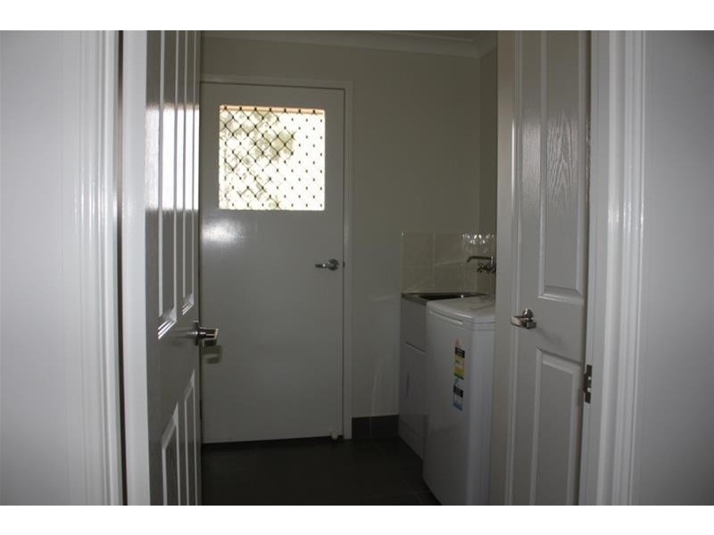 1/17 Luscombe Street, Chinchilla QLD 4413