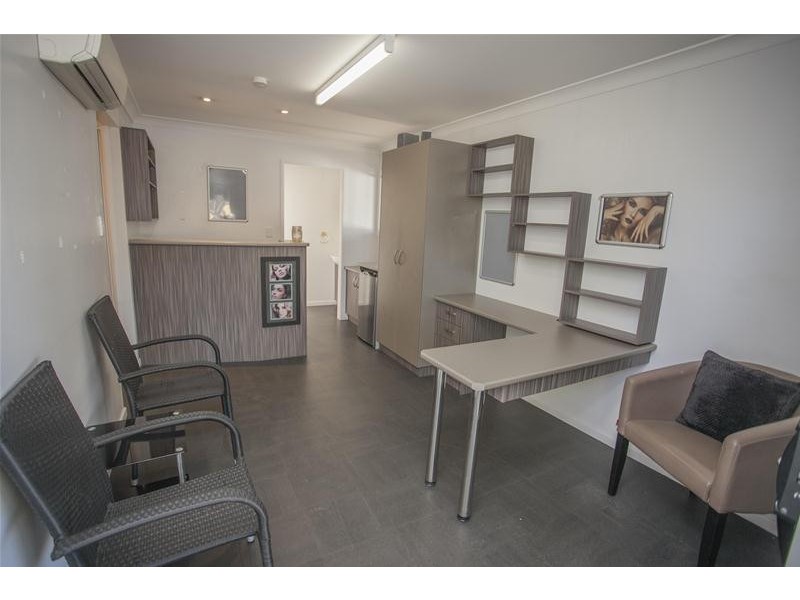 101 Middle Street, Chinchilla QLD 4413