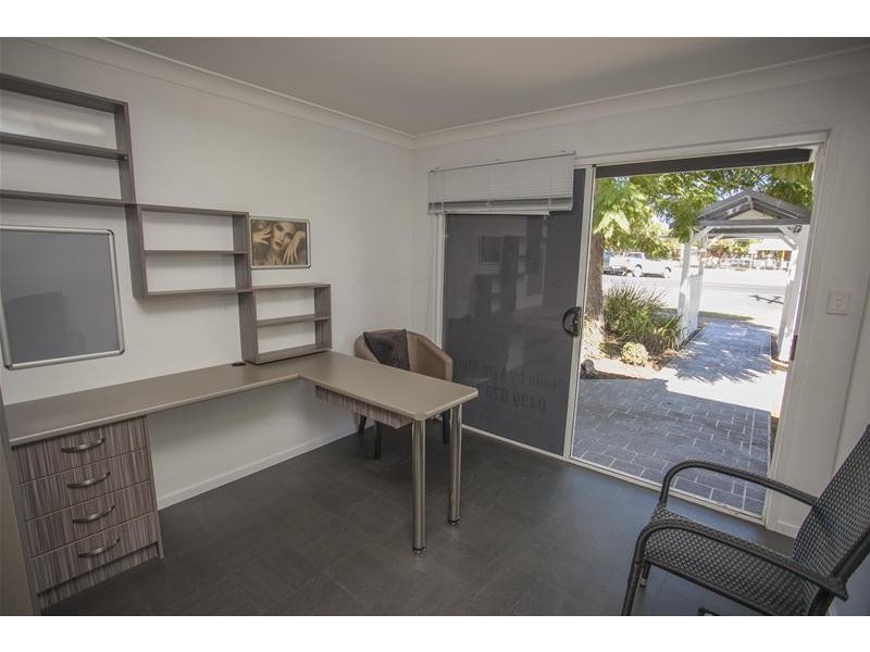 101 Middle Street, Chinchilla QLD 4413