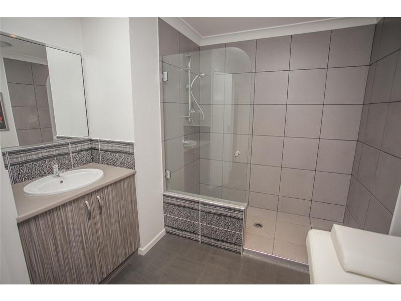 101 Middle Street, Chinchilla QLD 4413