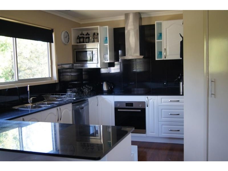 3 Helena, Chinchilla QLD 4413