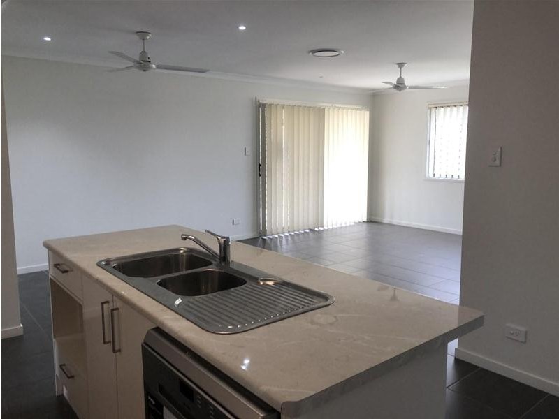 10 Brennan Place, Chinchilla QLD 4413