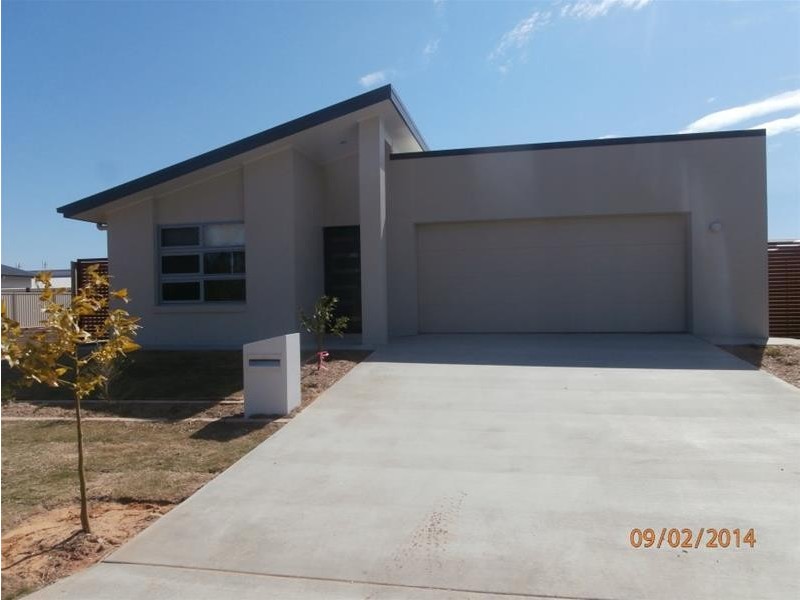 24 Ellem Drive, Chinchilla QLD 4413