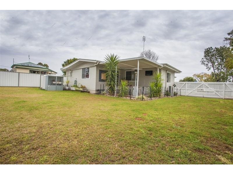 22 Birkett Street, Chinchilla QLD 4413