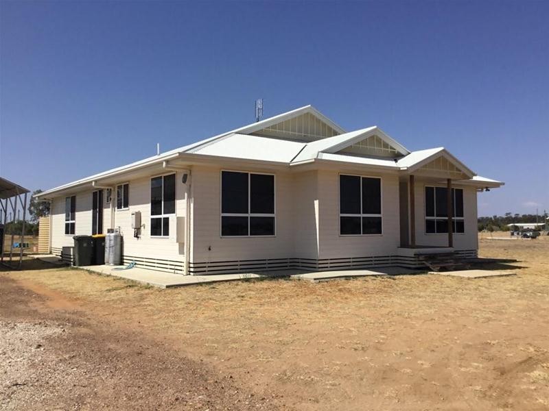 92 Elder Street, Chinchilla QLD 4413