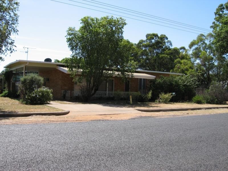 25 Fraser Street, Chinchilla QLD 4413