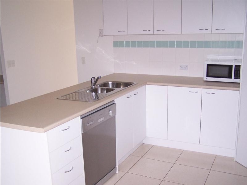 Unit 3/5 Back Avenue, Chinchilla QLD 4413