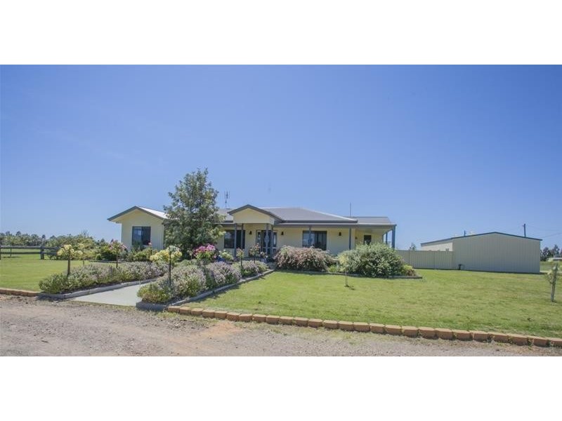 55 Tomlinson Court, Chinchilla QLD 4413