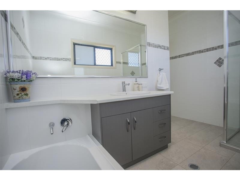 55 Tomlinson Court, Chinchilla QLD 4413