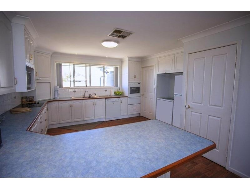 3 Dudley Street, Chinchilla QLD 4413