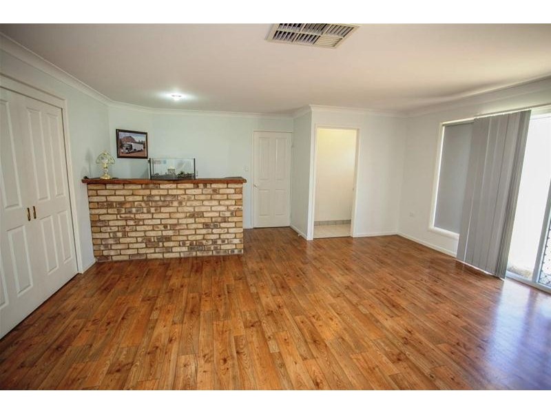 3 Dudley Street, Chinchilla QLD 4413