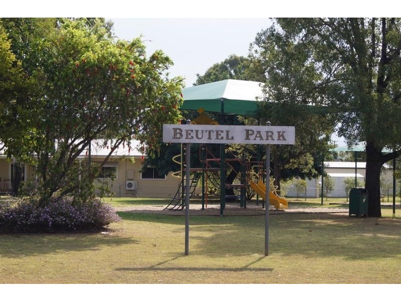 9 Sheriff Street, Chinchilla QLD 4413