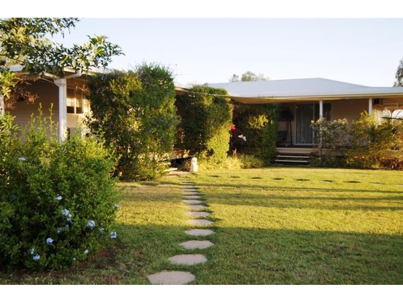 115 Cemetery Road, Chinchilla QLD 4413