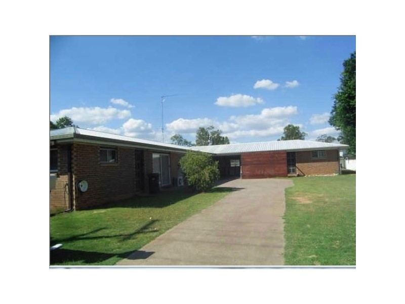 1/79 Middle Street, Chinchilla QLD 4413