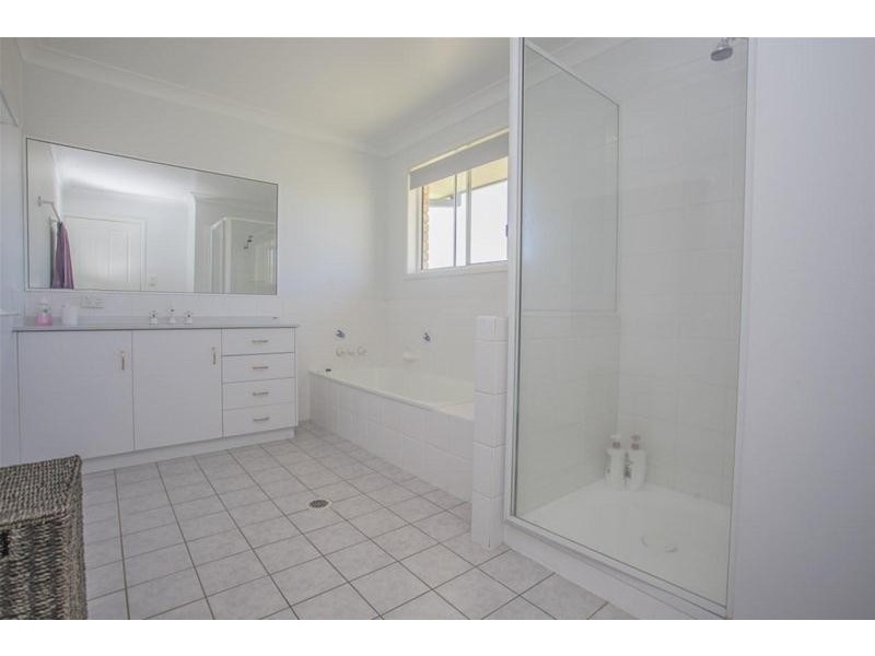 3 Dudley Street, Chinchilla QLD 4413