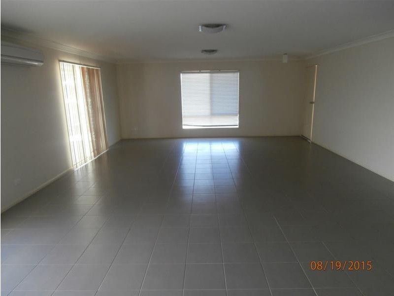 2/76 Zeller Street, Chinchilla QLD 4413