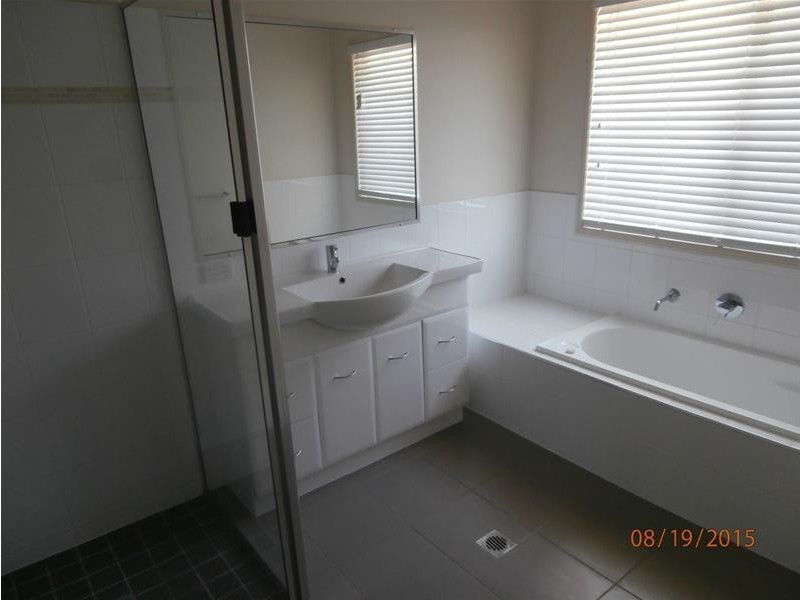 2/76 Zeller Street, Chinchilla QLD 4413