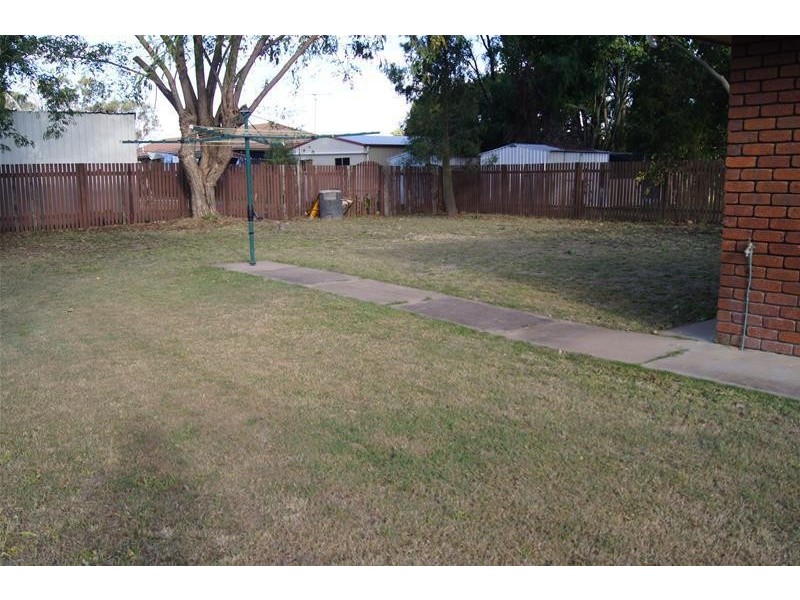 25 Mackie Street, Chinchilla QLD 4413