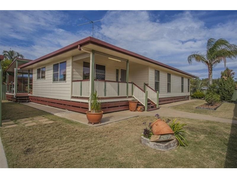 2 Blanchard Street, Chinchilla QLD 4413