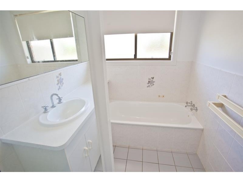 4 Fitzgerald Street, Chinchilla QLD 4413