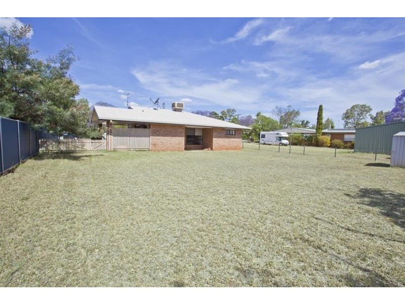 4 Fitzgerald Street, Chinchilla QLD 4413