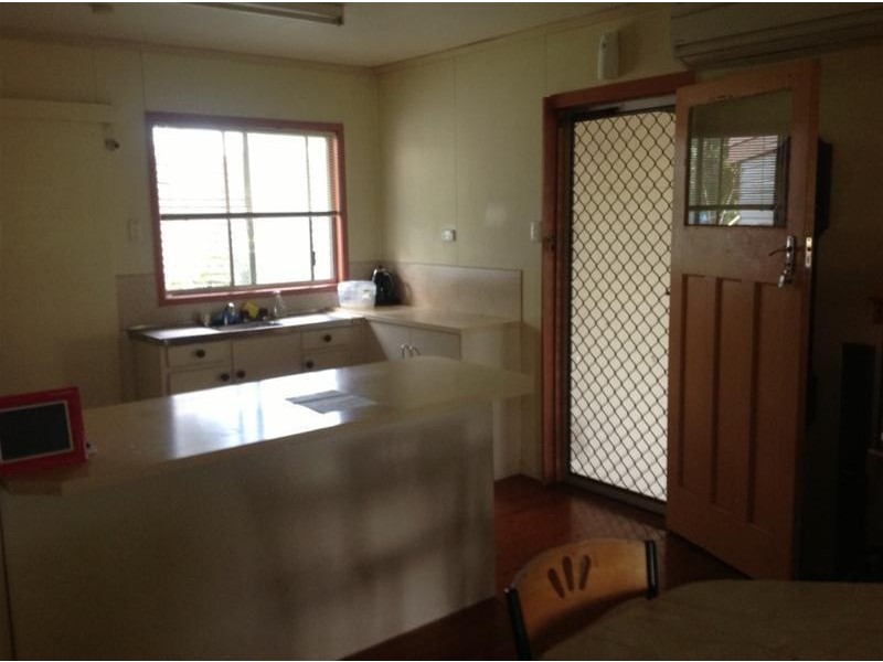 39 Zeller Street, Chinchilla QLD 4413