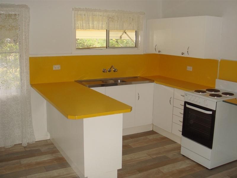 12 Warren Street, Chinchilla QLD 4413