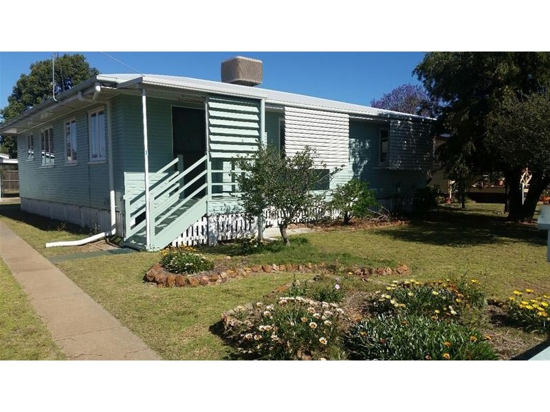 1 Mackie Street, Chinchilla QLD 4413