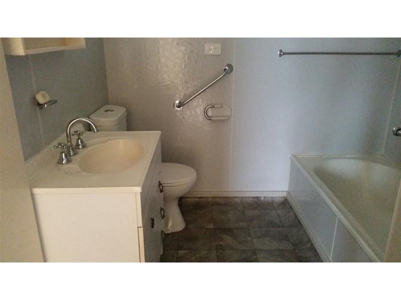 1 Mackie Street, Chinchilla QLD 4413