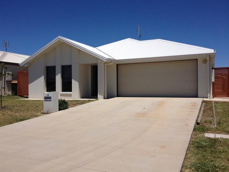 25 Bridgeman Parade, Chinchilla QLD 4413