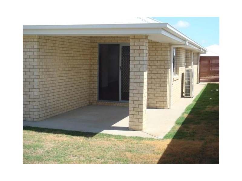 25 Bridgeman Parade, Chinchilla QLD 4413