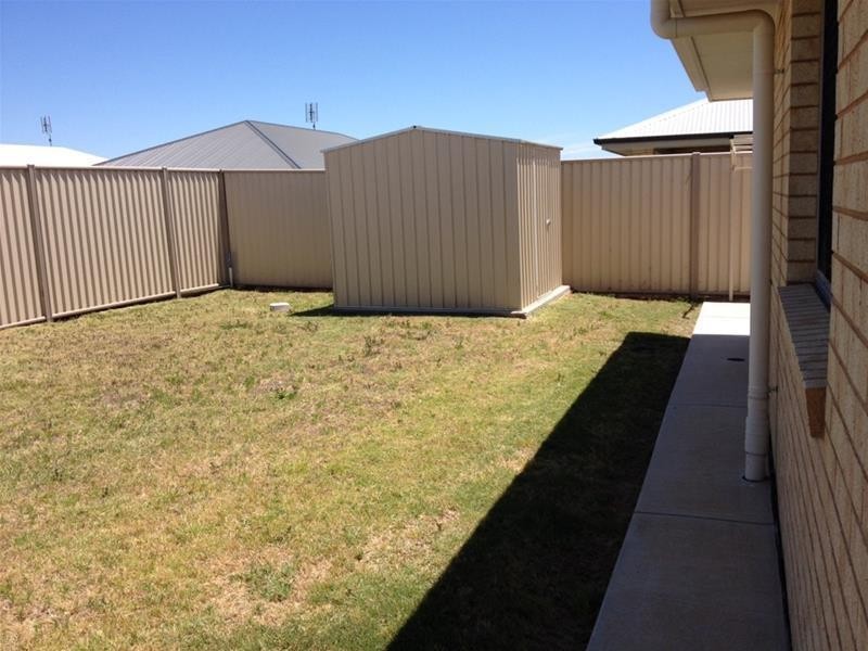 25 Bridgeman Parade, Chinchilla QLD 4413