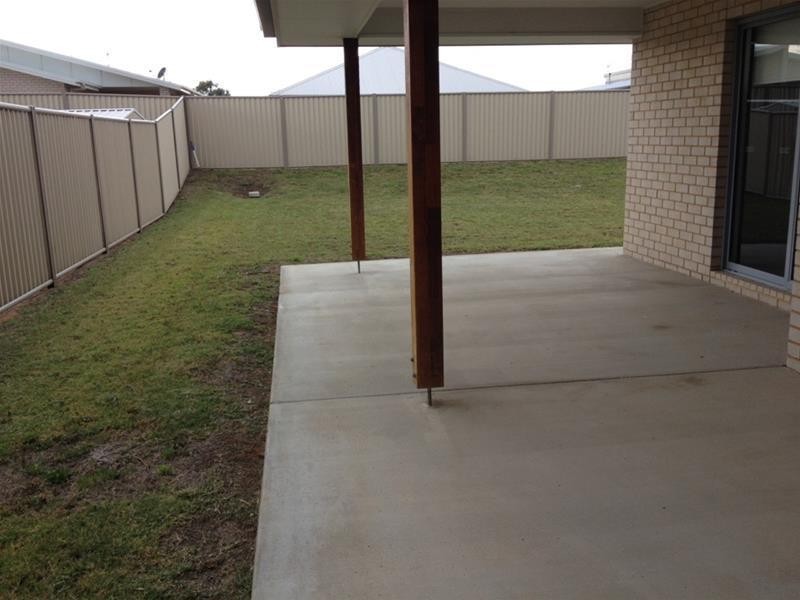 33 Gleeson Street, Chinchilla QLD 4413